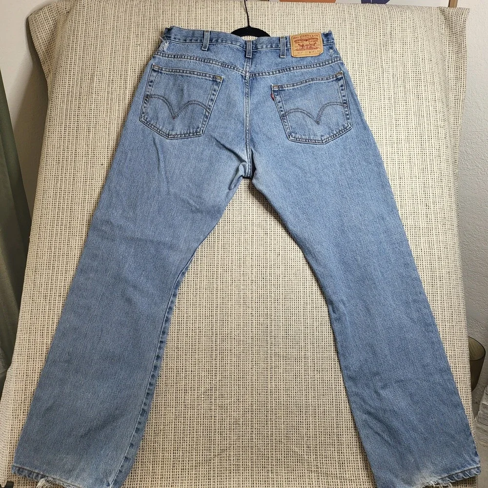 Levis 517 Jeans Mens‎ 38x32 Blue Denim Boot Cut Zip Fly Distressed Hem USA